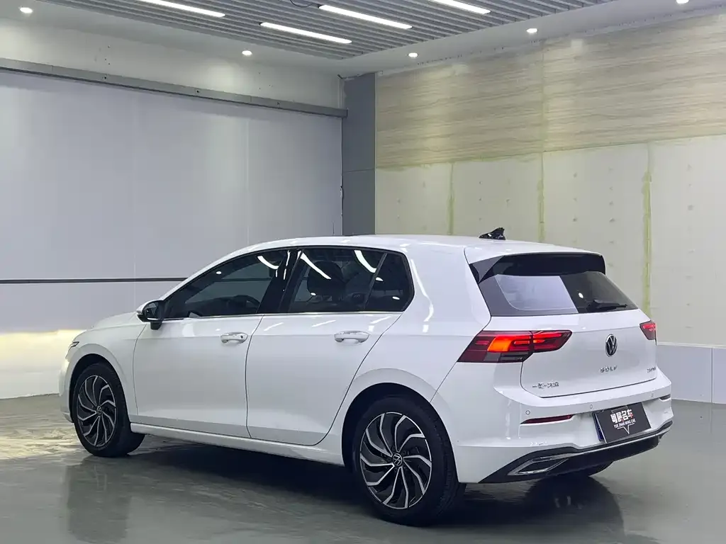 Volkswagen Golf 2022 из CN, фото 7