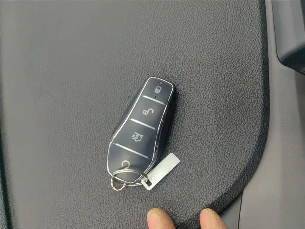 BYD Seal 05 DM-i 2025 из CN, фото 9