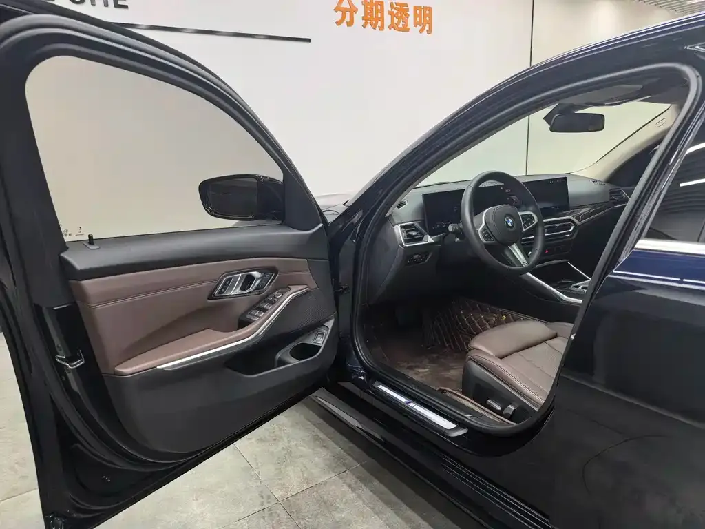 BMW 3 Series 2023 из CN, фото 7