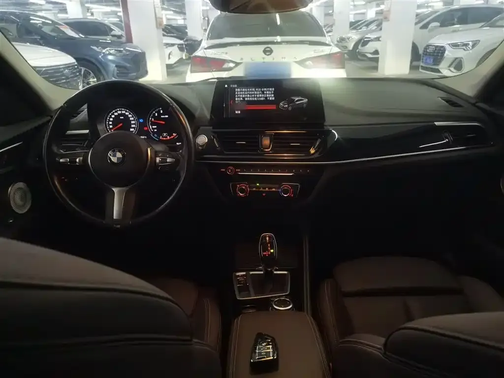 BMW 1 Series 2023 из CN, фото 10