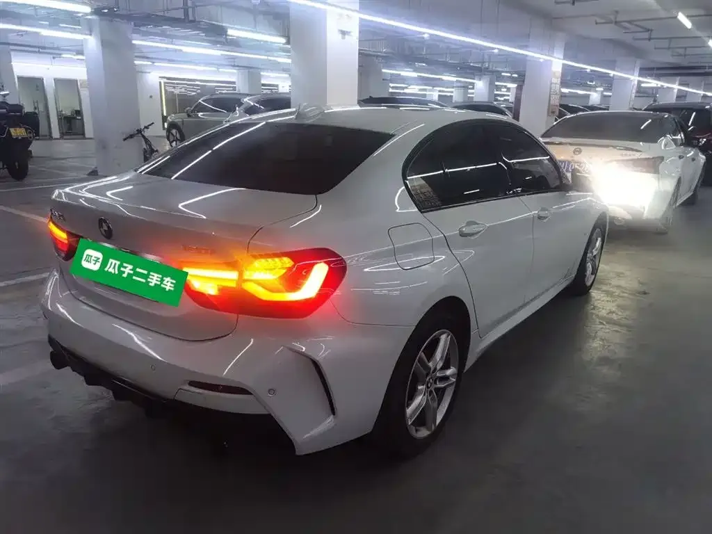 BMW 1 Series 2023 из CN, фото 7