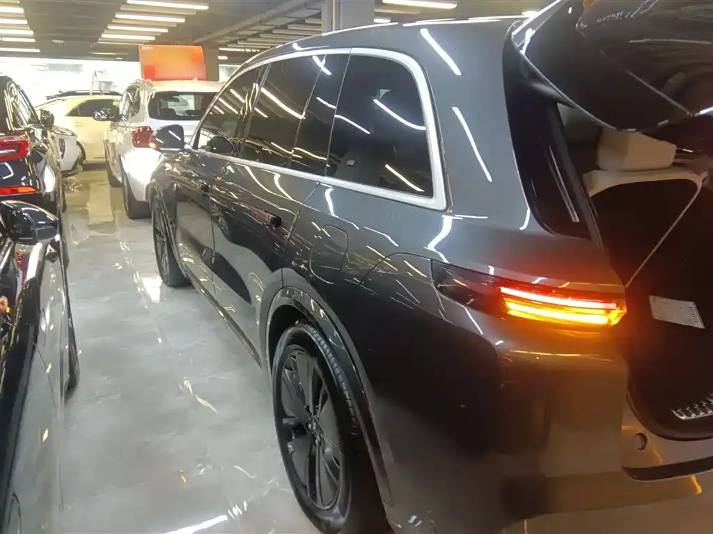 Li Auto L8 2024 из CN, фото 5