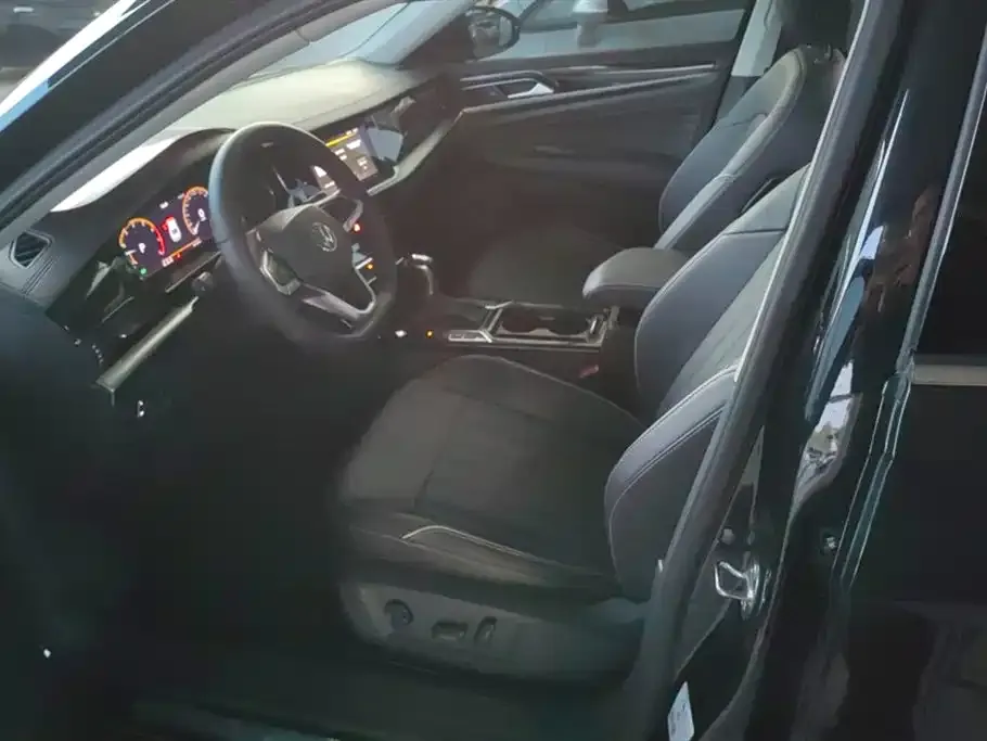 Volkswagen Passat — фото 9