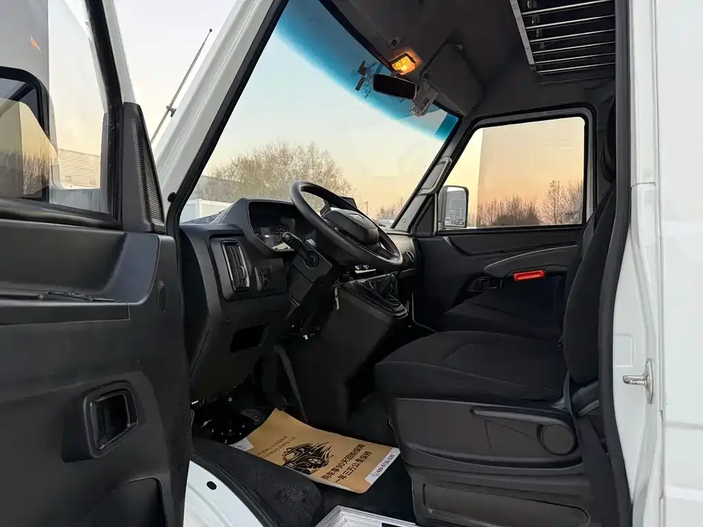 IVECO Daily 2024 из CN, фото 4