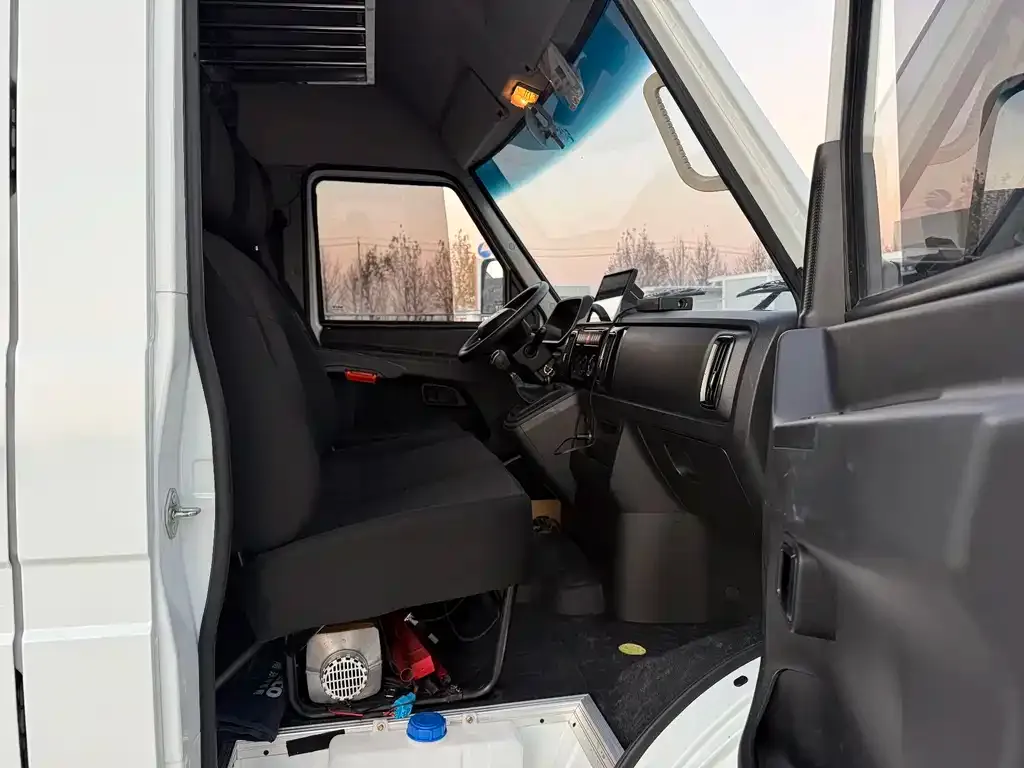 IVECO Daily 2024 из CN, фото 5