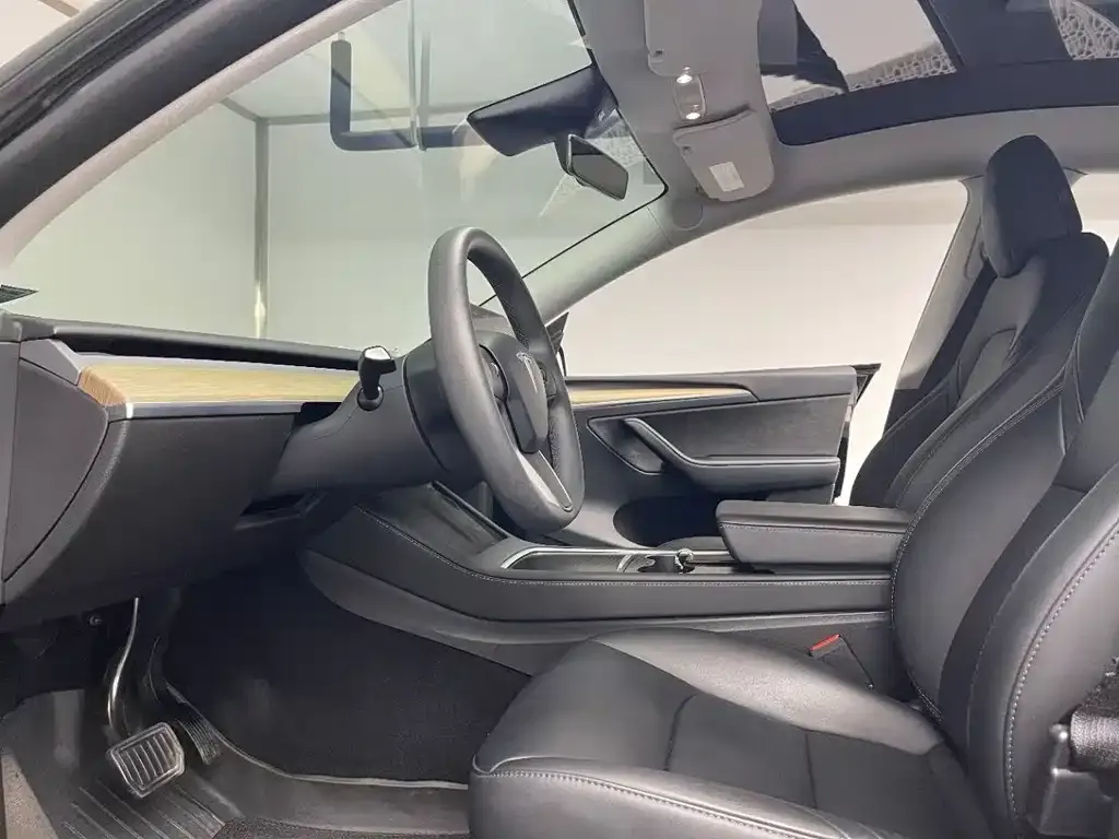 Tesla Model Y 2023 из CN, фото 5