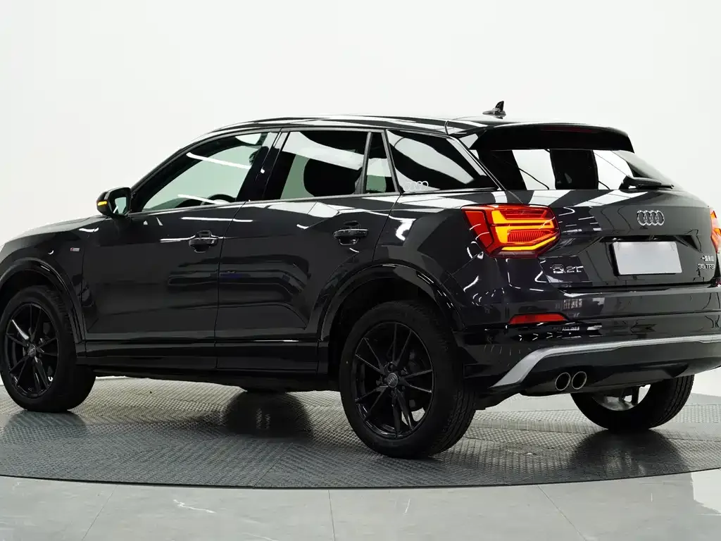 Audi Q2L 2021 из CN, фото 3