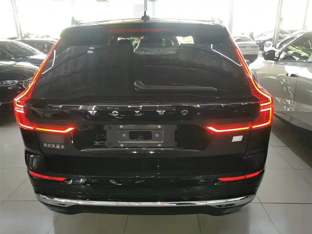 Volvo XC60 PHEV 2023 из CN, фото 6