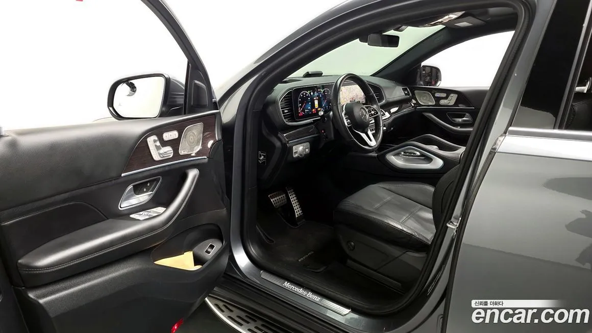 Mercedes-Benz GLE-Class — фото 10