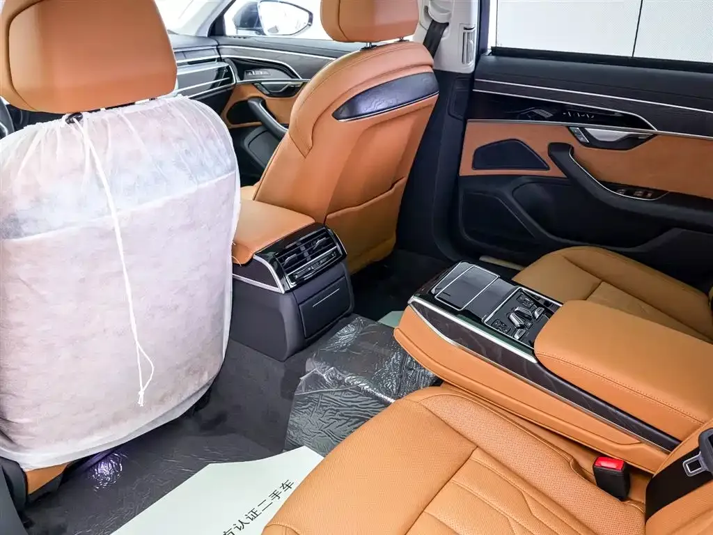 Audi A8 2025 из CN, фото 7