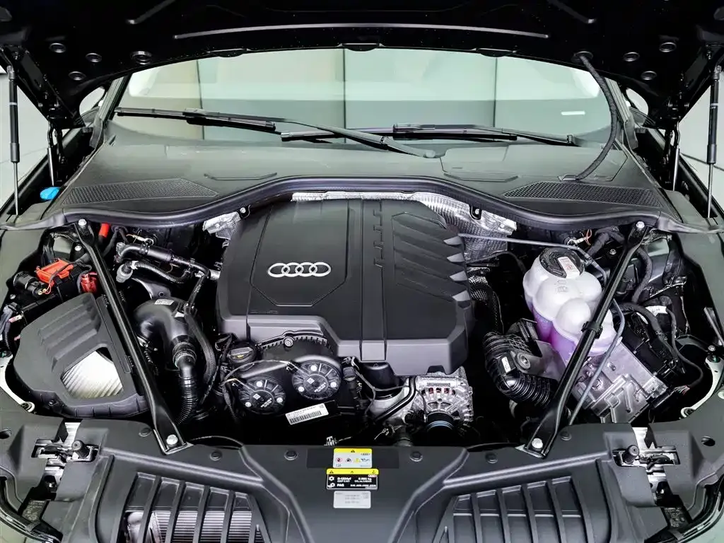 Audi A8 2025 из CN, фото 8