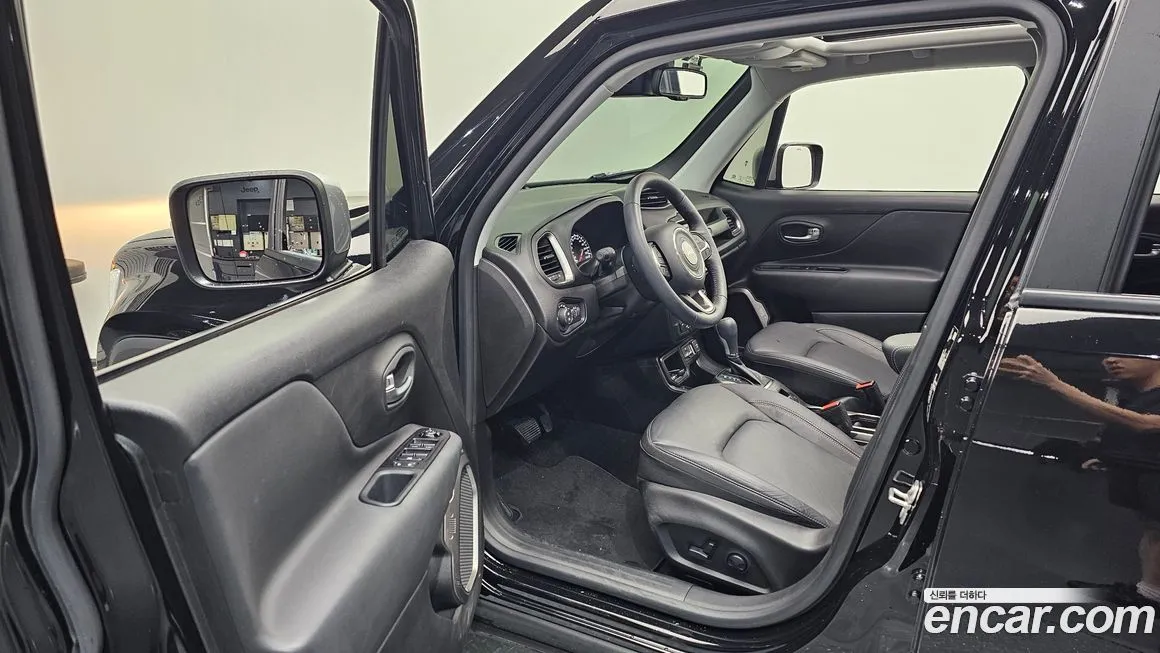 Jeep Renegade 2022 из KR, фото 10