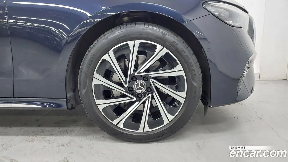 Mercedes-Benz E-Class 2024 из KR, фото 5