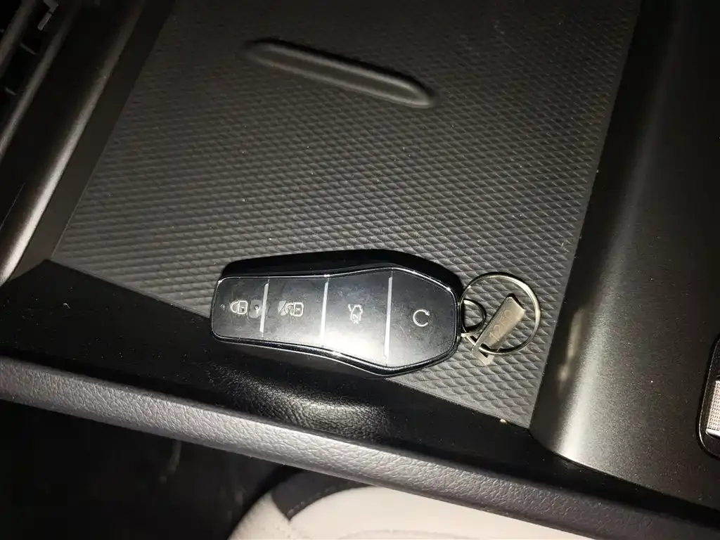 BYD Seal 05 DM-i 2025 из CN, фото 9
