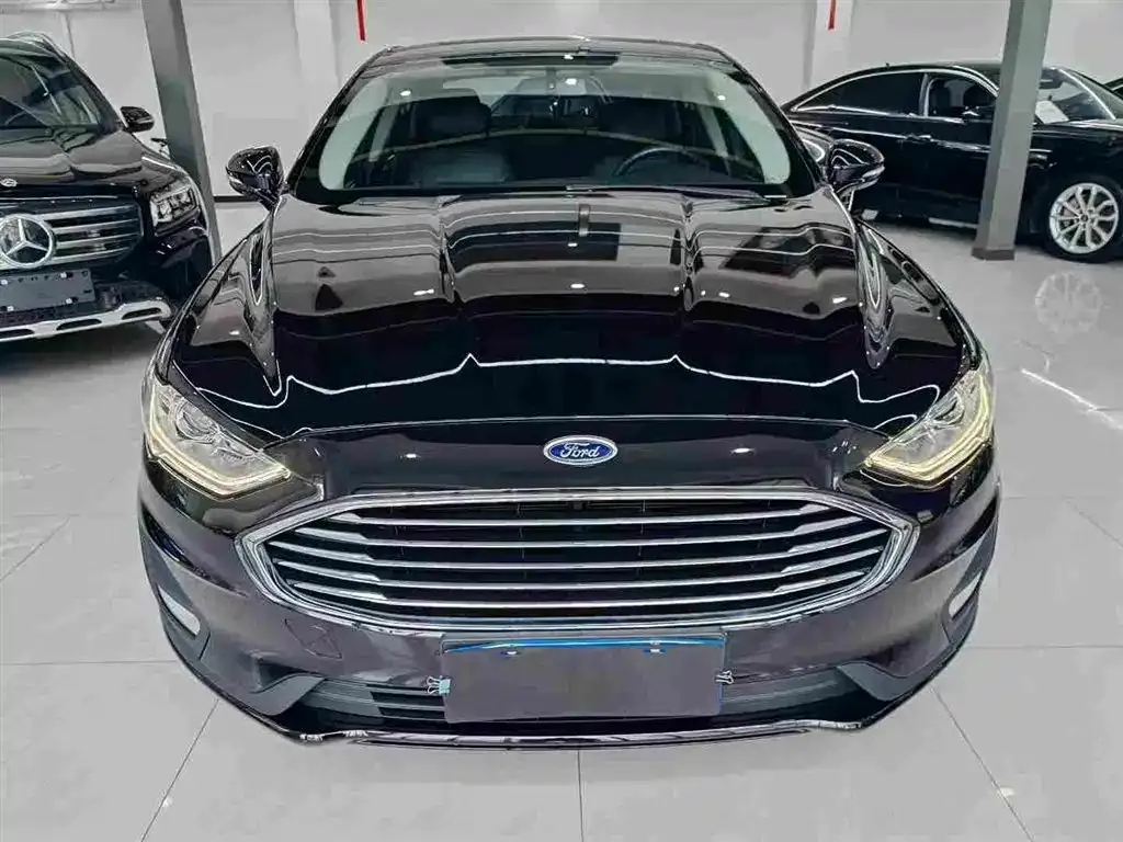 Ford Mondeo 2021 из CN, фото 2