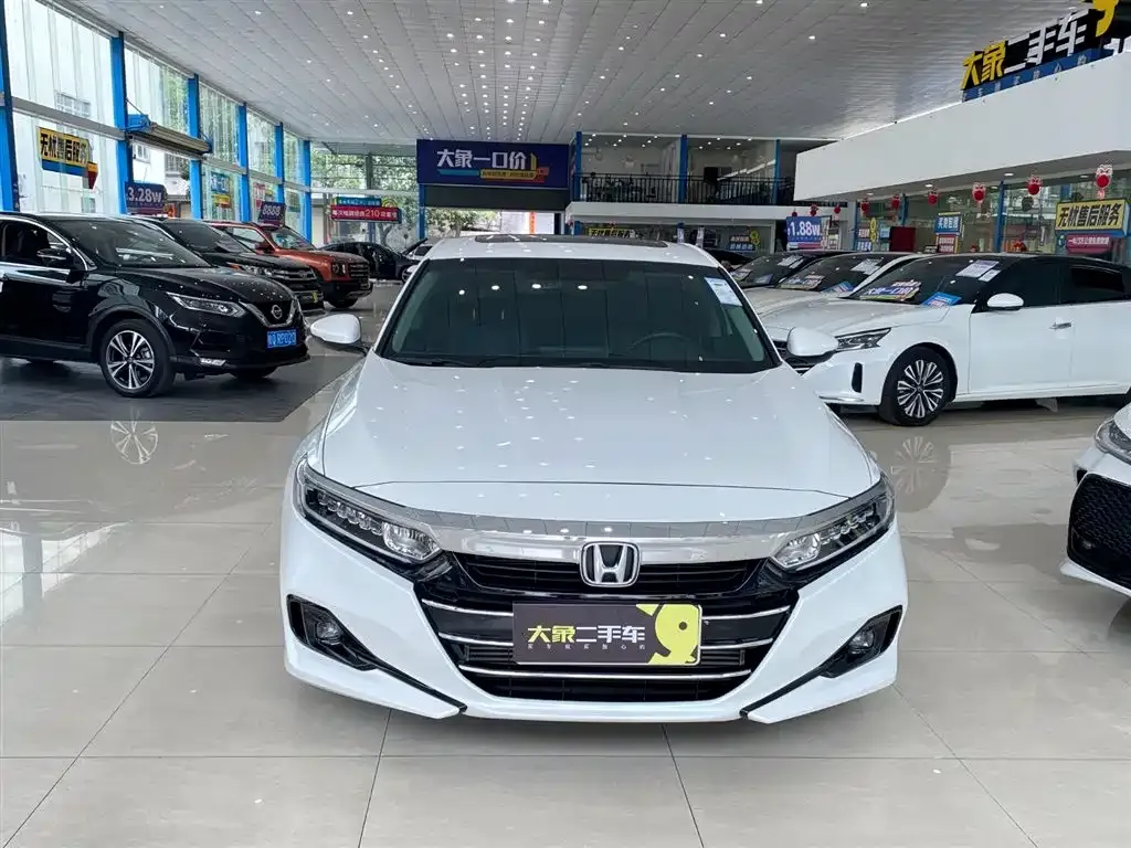 Honda Accord 2023 из CN, фото 2