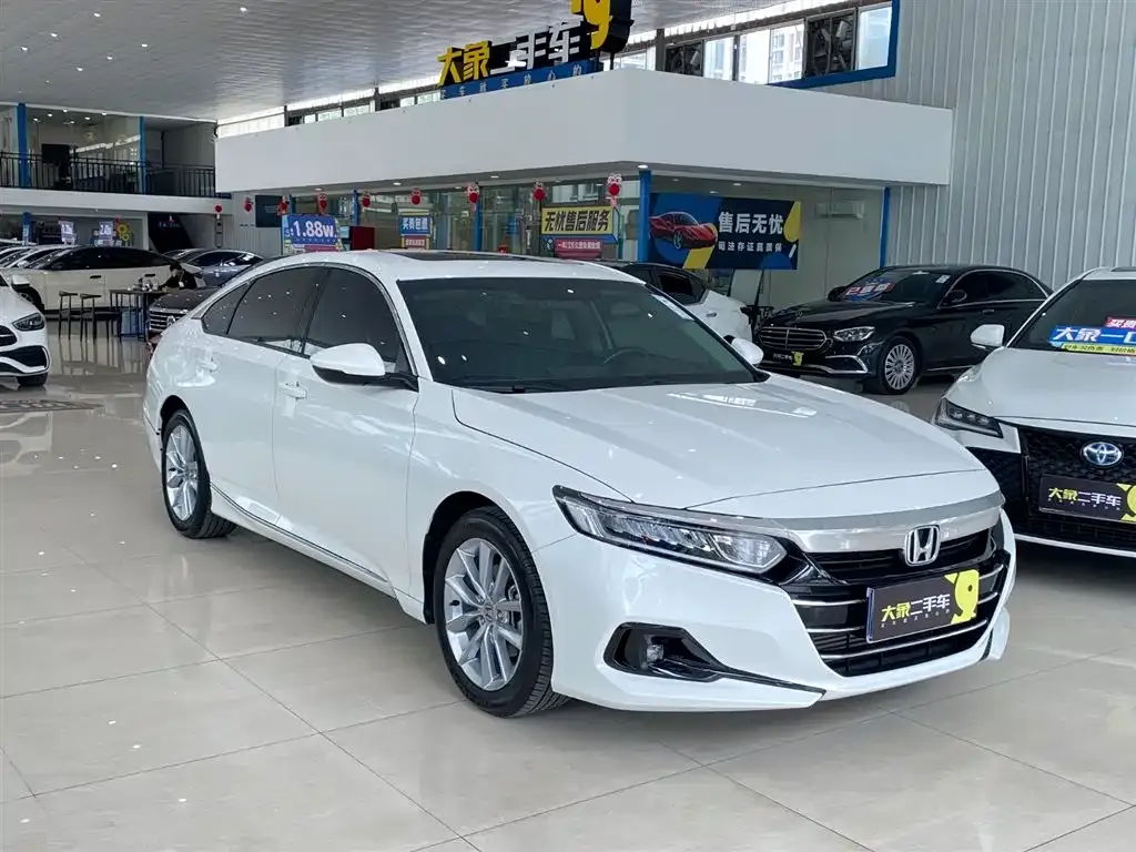 Honda Accord 2023 из CN, фото 3