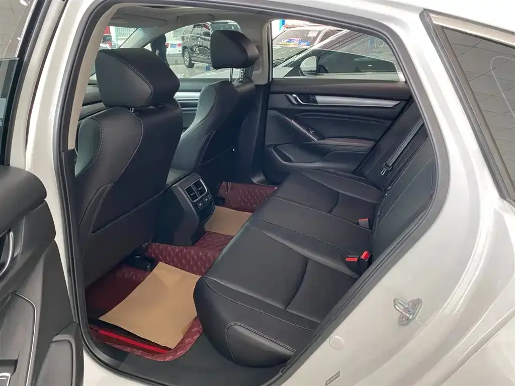 Honda Accord 2023 из CN, фото 9