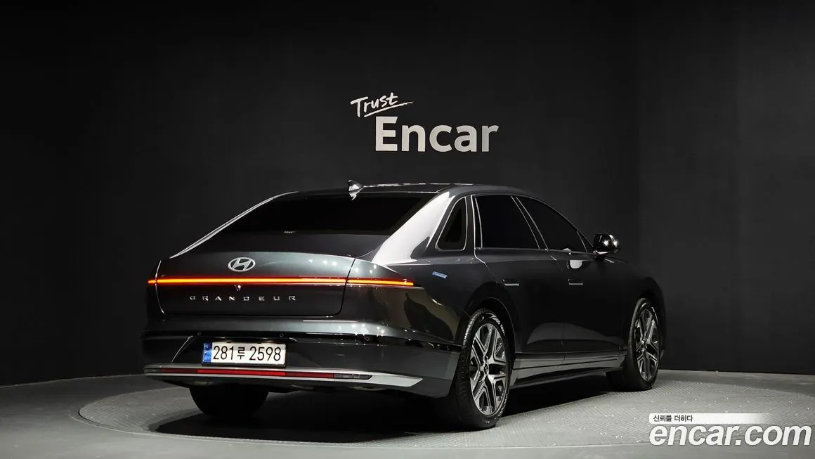 Hyundai Grandeur 2023 из KR, фото 2