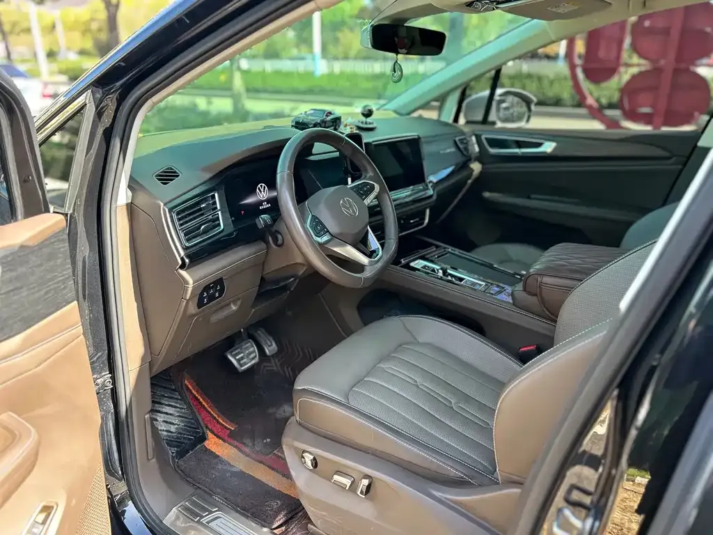 Volkswagen Viloran 2023 из CN, фото 4