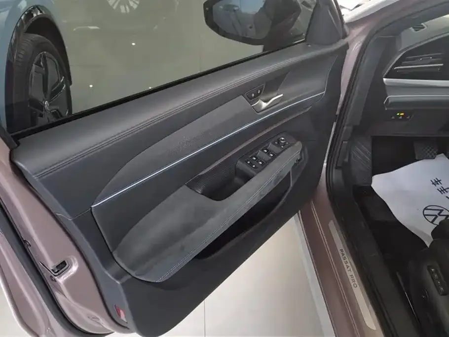 Volkswagen Passat 2024 из CN, фото 7