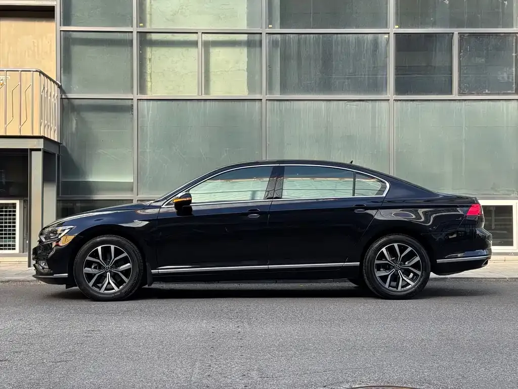Volkswagen Magotan 2021 из CN, фото 3