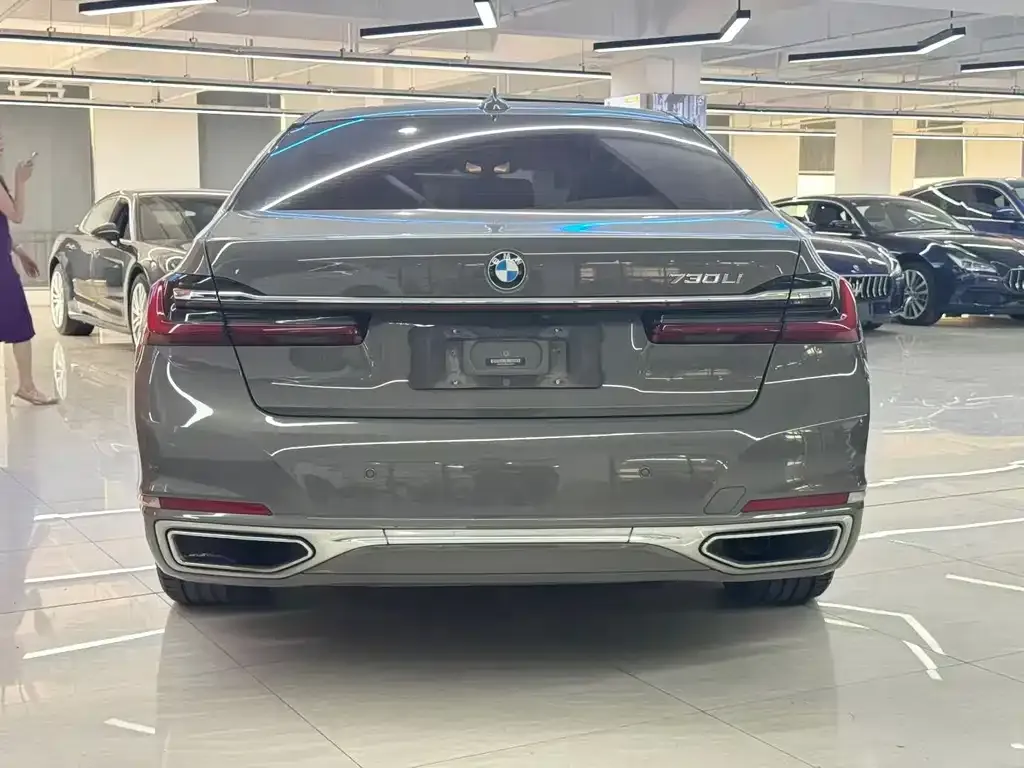BMW 7 Series 2021 из CN, фото 9