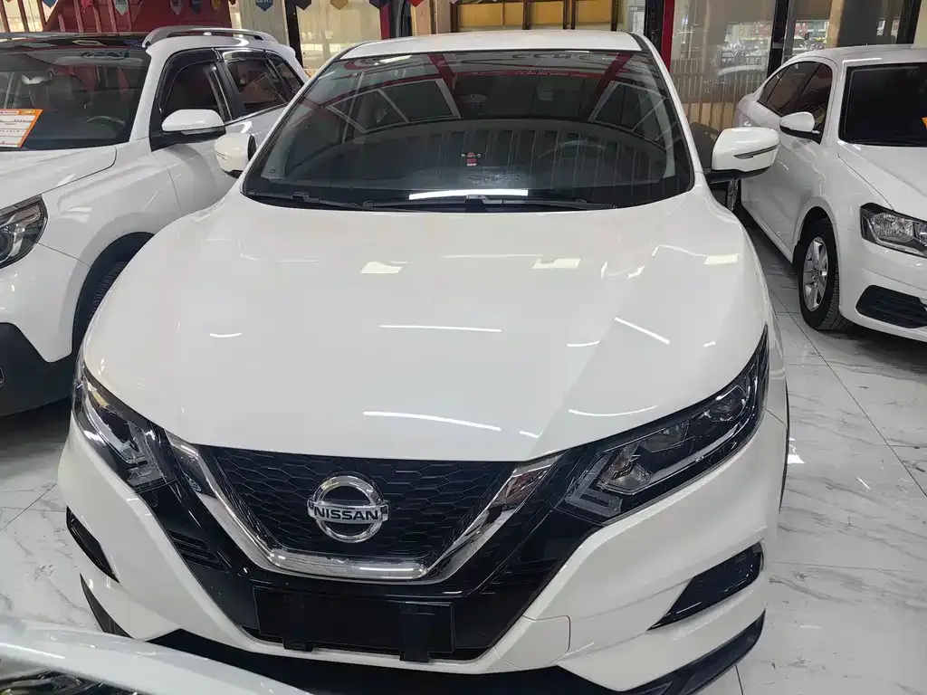 Nissan Qashqai 2023 из CN, фото 2