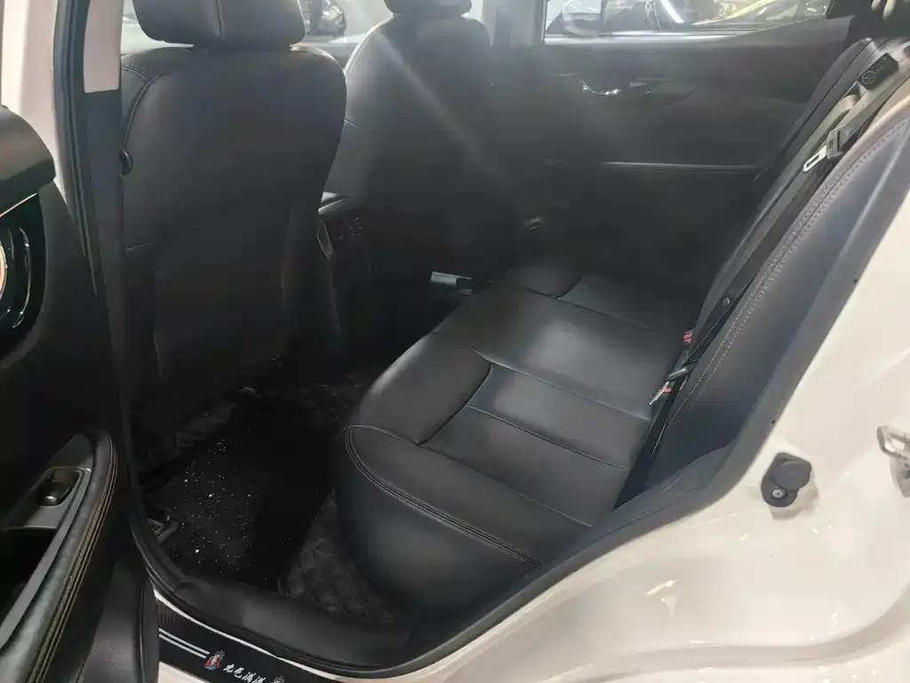 Nissan Qashqai 2023 из CN, фото 8