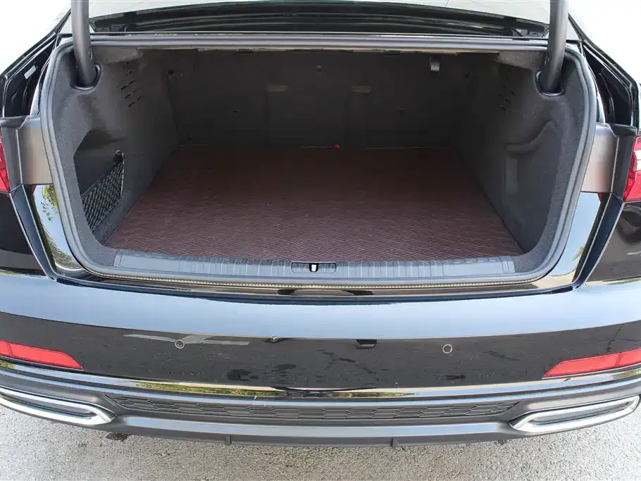 Audi A6L 2021 из CN, фото 6