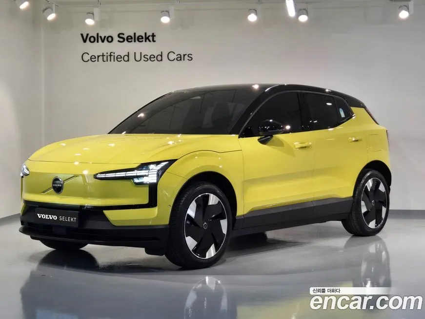 Volvo EX30 2025 из KR, фото 1
