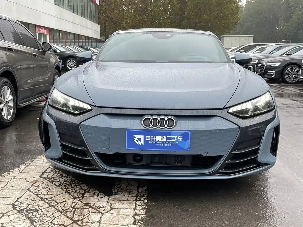 Audi e-tron GT 2024 из CN, фото 3