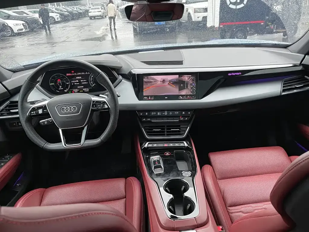 Audi e-tron GT 2024 из CN, фото 8
