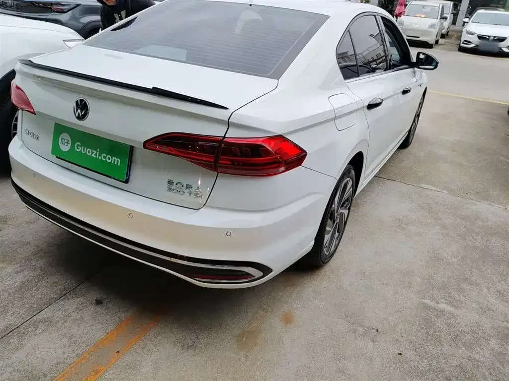 Volkswagen Bora 2023 из CN, фото 8