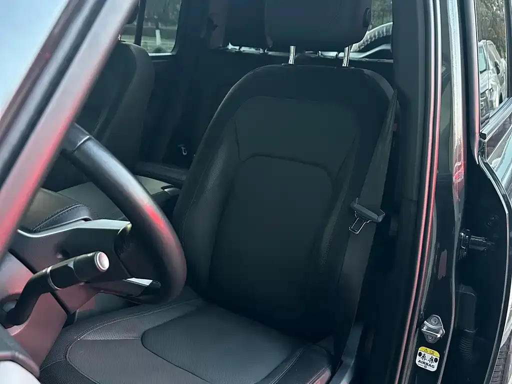 Land Rover Defender 2023 из CN, фото 10