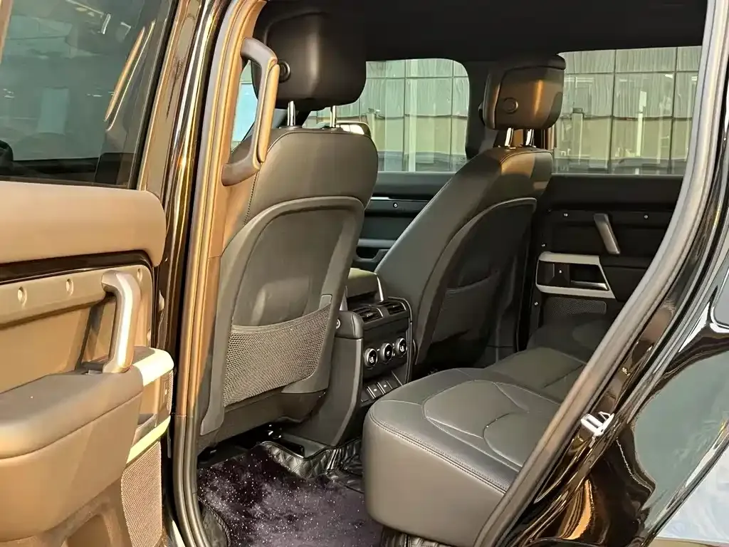 Land Rover Defender 2024 из CN, фото 6