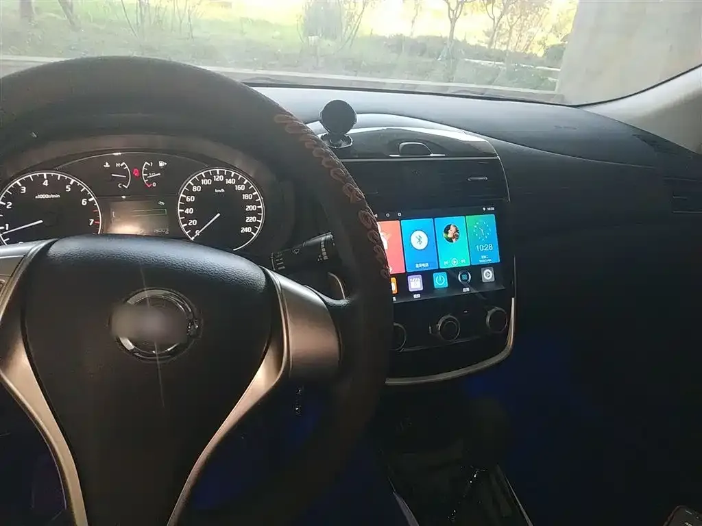 Nissan Tiida 2023 из CN, фото 10