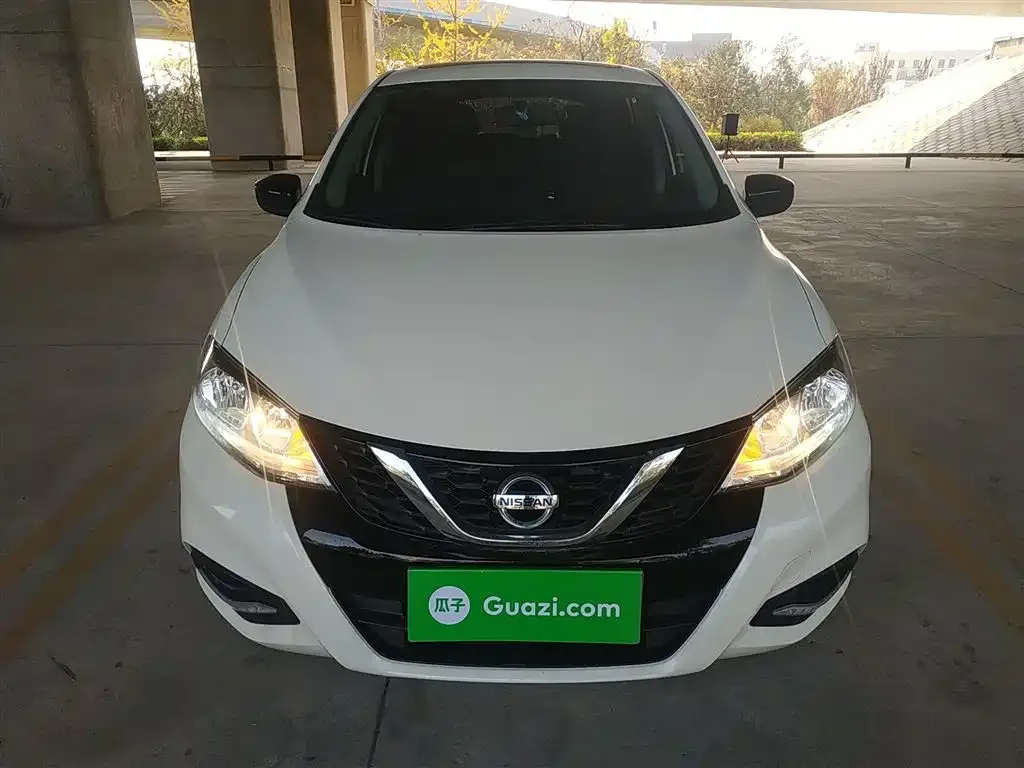 Nissan Tiida 2023 из CN, фото 3