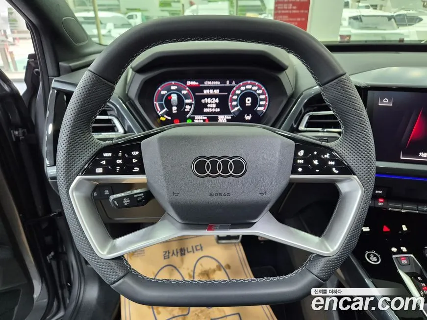 Audi Q4 e-tron 2025 из KR, фото 9