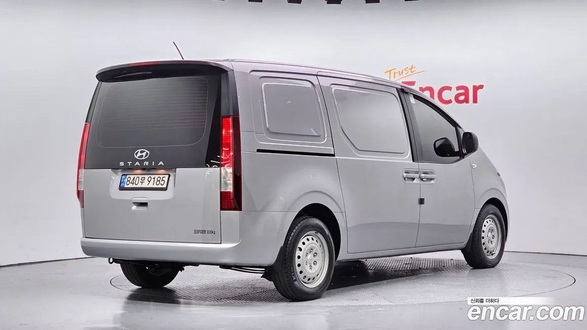 Hyundai Staria 2023 из KR, фото 2