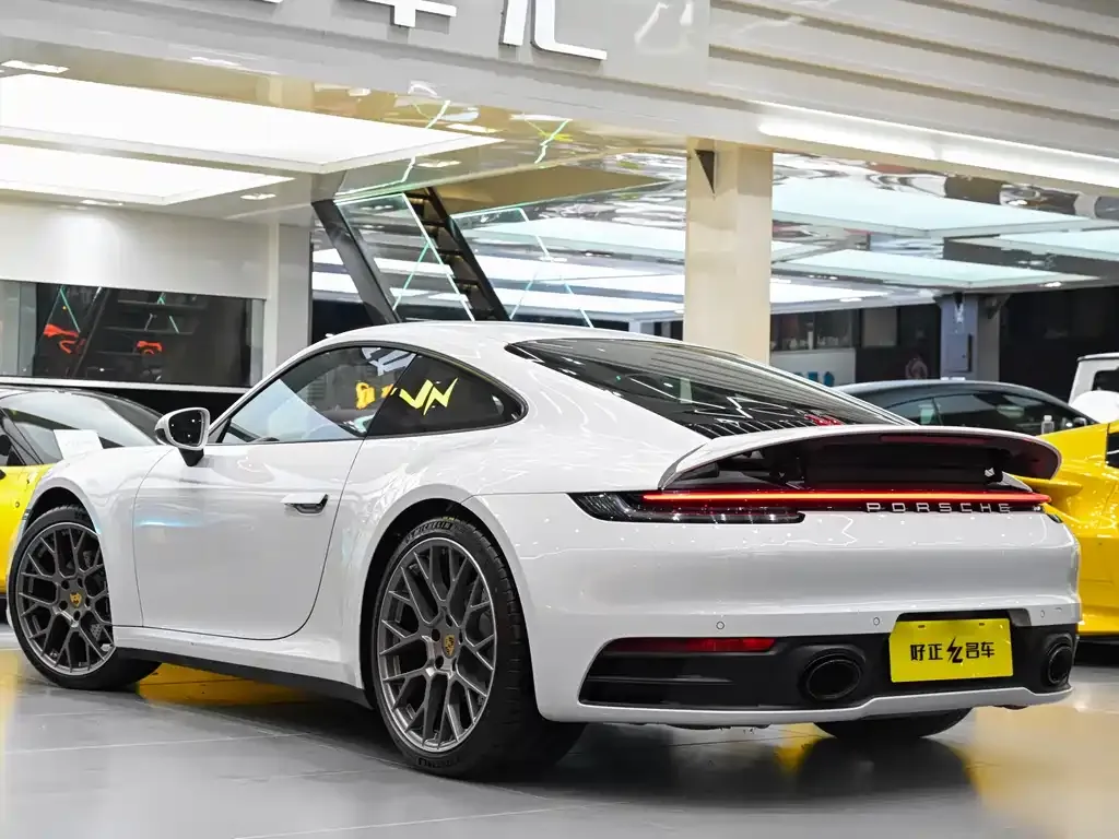 Porsche 911 2023 из CN, фото 6