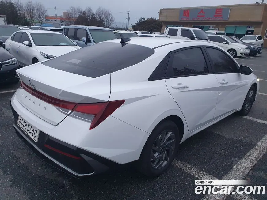 Hyundai AVANTE — фото 4