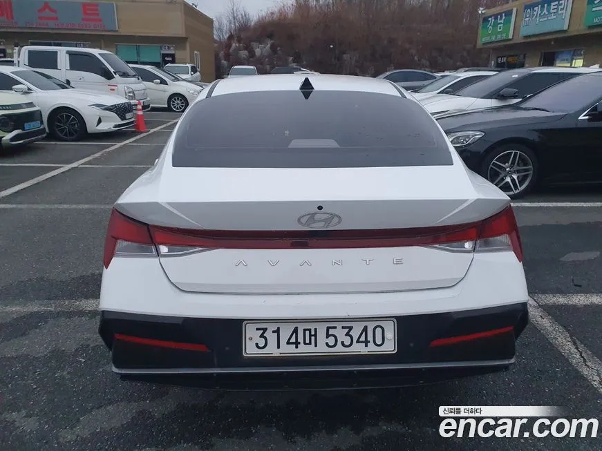 Hyundai AVANTE — фото 5