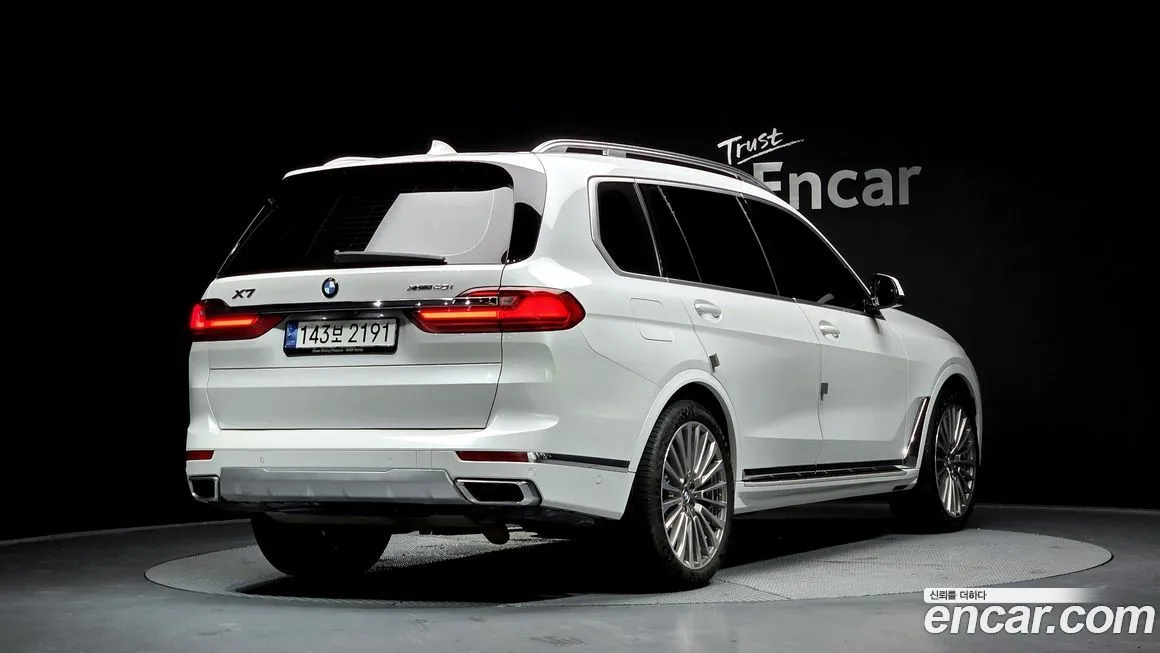 BMW X7 — фото 2
