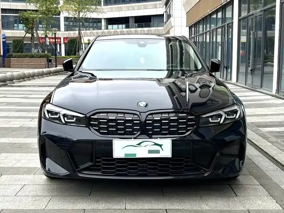BMW 3 Series 2023 из CN, фото 2