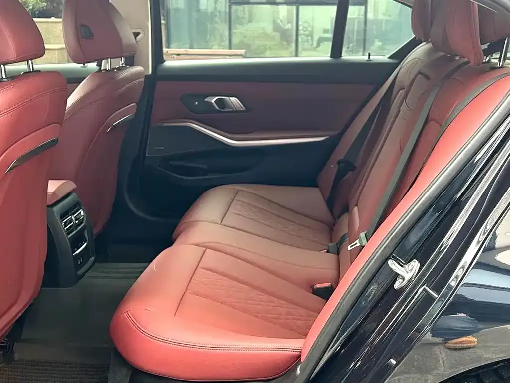 BMW 3 Series 2023 из CN, фото 8