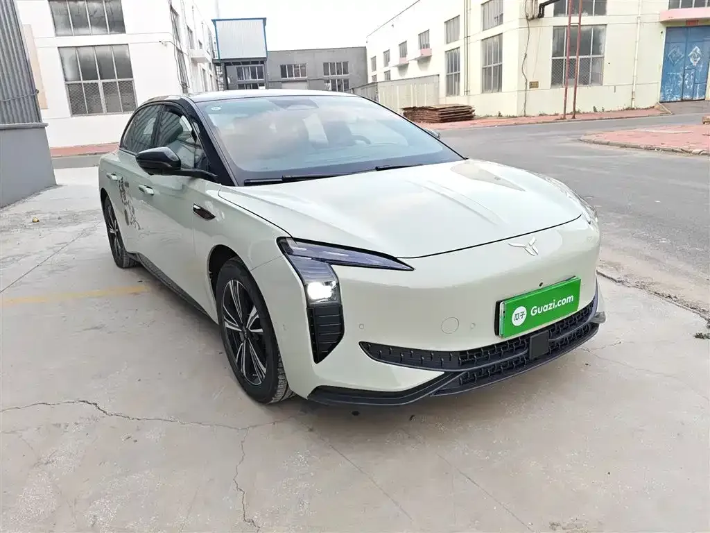 Hongqi EH7 2024 из CN, фото 4