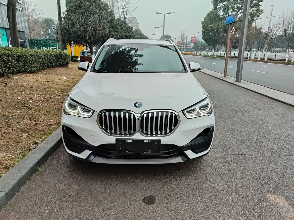 BMW X1 2021 из CN, фото 3