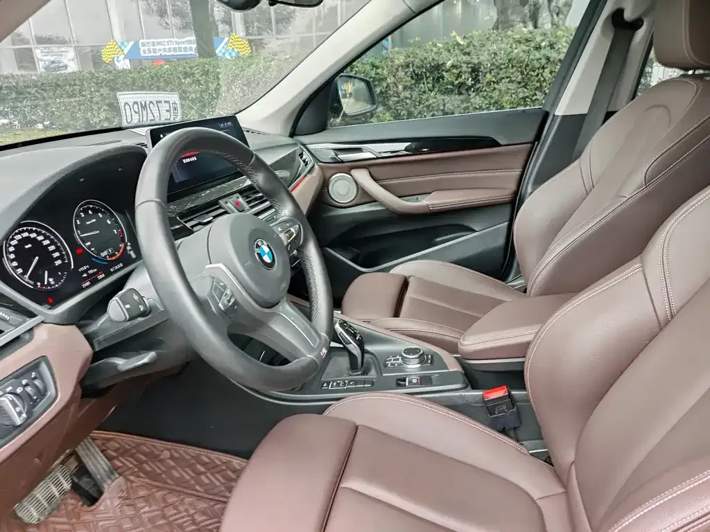 BMW X1 2021 из CN, фото 4