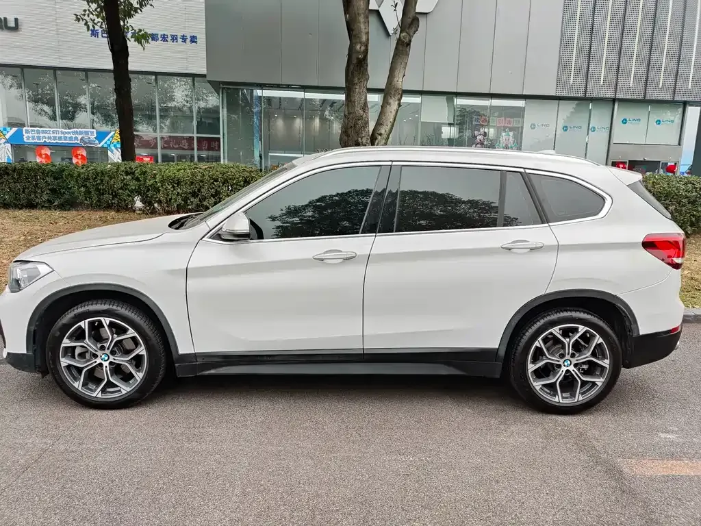 BMW X1 2021 из CN, фото 7